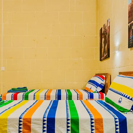 Danny House In-Nadur