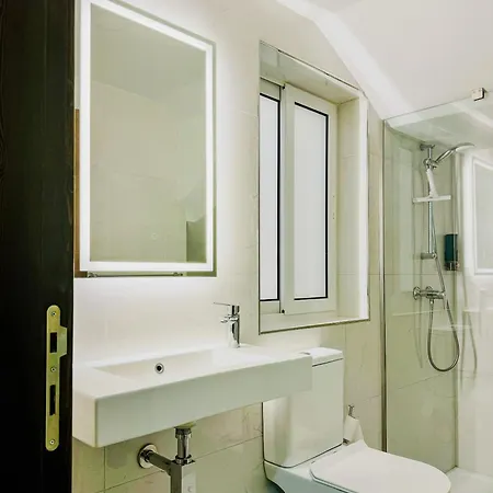 Danny House * Nadur