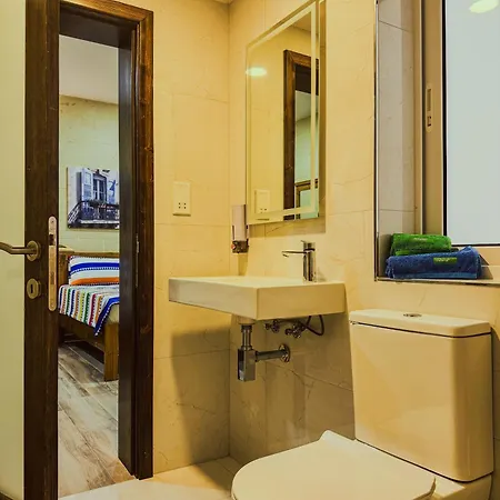 Danny House 纳杜尔